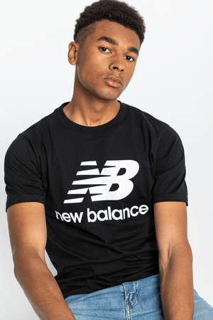 Koszulka New Balance ESSENTIALS STACKED LOGO T BK MT01575BK BLACK/WHITE