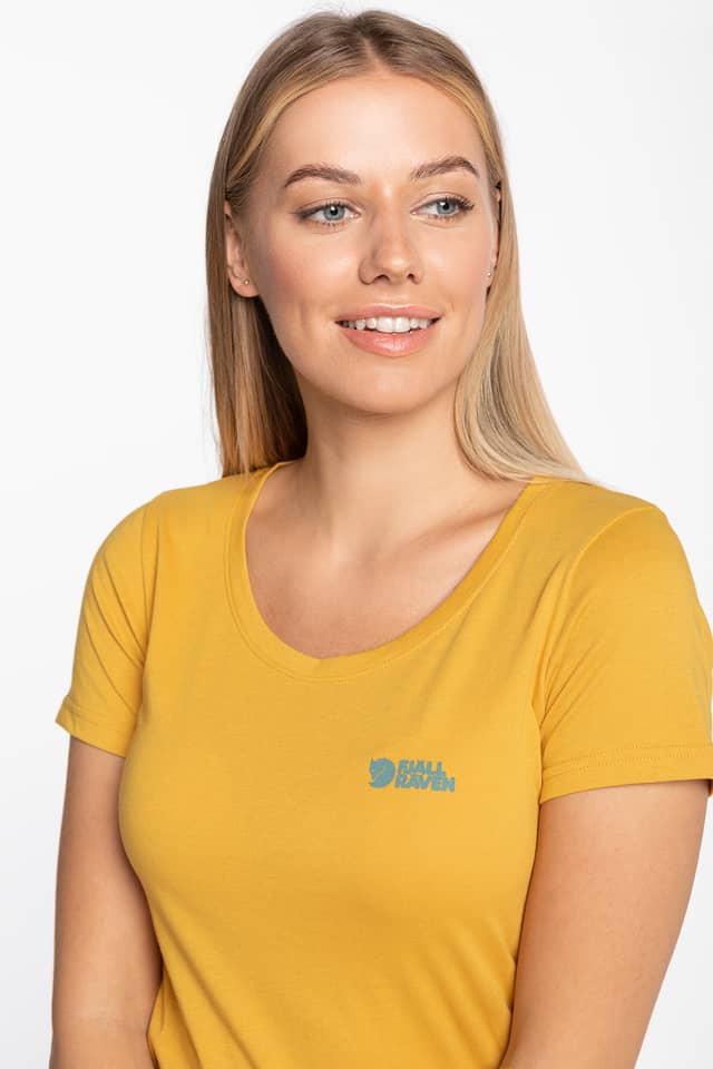 Koszulka Fjallraven FjĂ¤llrĂ¤ven Logo T-shirt W 509 OCHRE